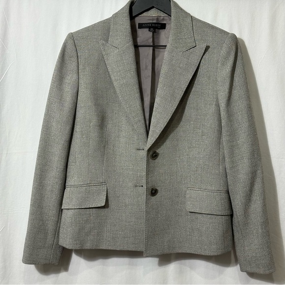 Anne Klein Suit Size 10P Lined Grey Blazer Long Sleeve Collared 2 Button Front - Picture 1 of 8